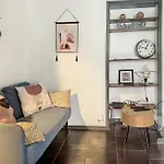 Petit T2 Duplex Centre Orleans Au Calme